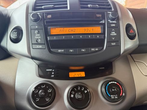 Used 2008 Toyota RAV4 image 11