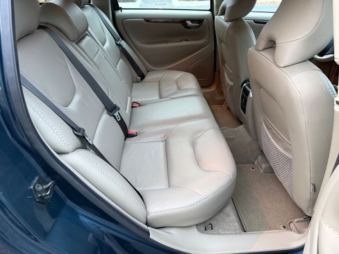 Used 2005 Volvo XC70 image 45