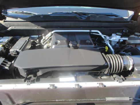 Used 2024 Chevrolet Colorado Trail Boss image 22