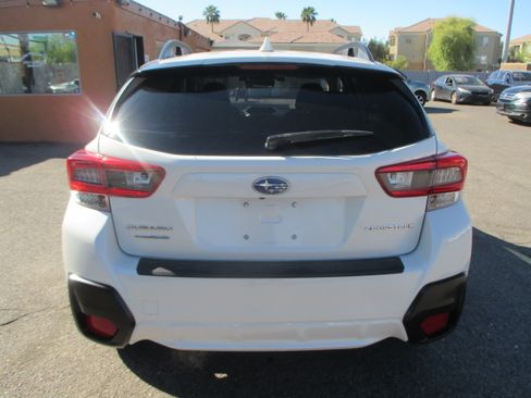 Used 2021 Subaru Crosstrek 2.0i Premium image 8
