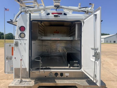 Used 2013 Ford F350 2WD Regular Cab Super Duty image 23