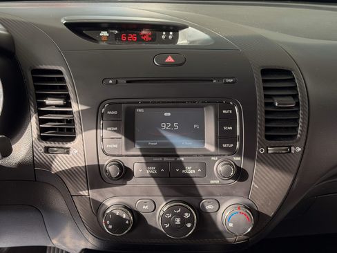 Used 2016 Kia Forte EX image 11