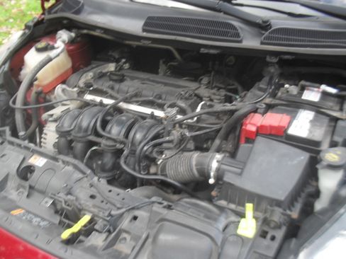 Used 2014 Ford Fiesta SE image 10