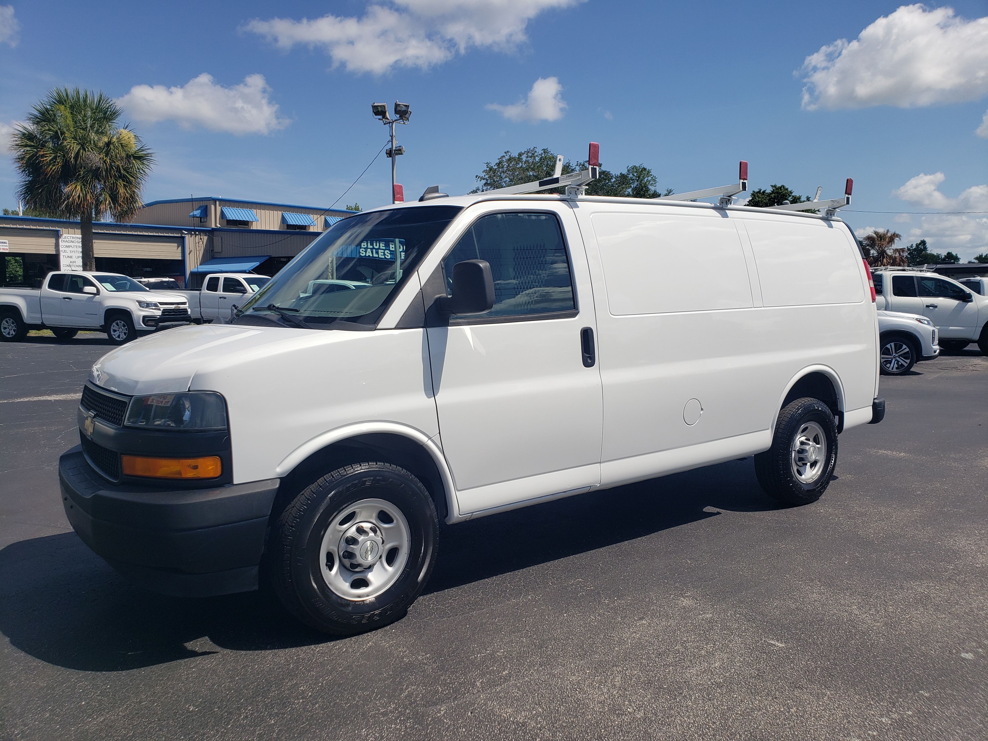 Used 2021 Chevrolet Express 2500 UNAVAIL RWD image 1