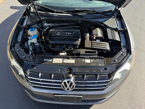 Used 2014 Volkswagen Passat 1.8T SEL Premium image 5