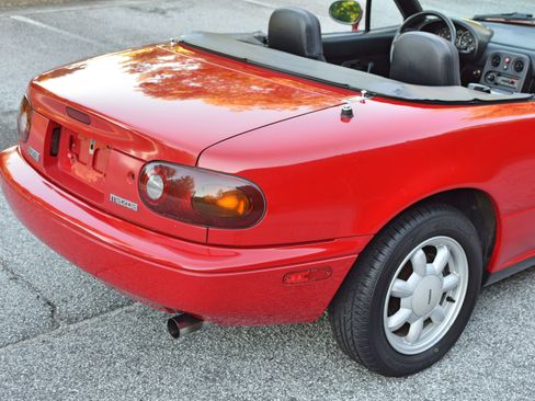 Used 1992 MAZDA MX-5 Miata UNAVAIL RWD image 54