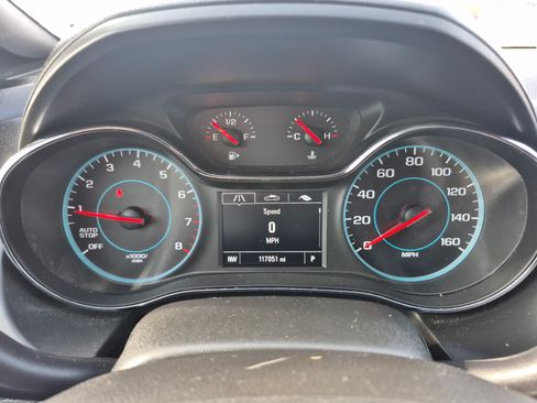 Used 2017 Chevrolet Cruze LT image 18