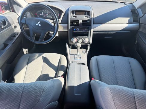 Used 2010 Mitsubishi Galant image 20