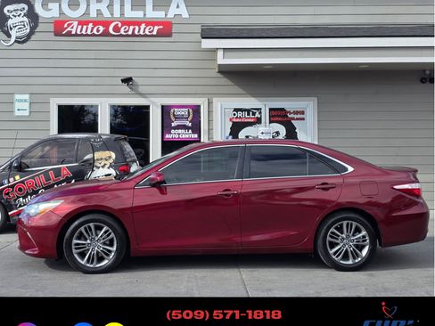 Used 2016 Toyota Camry FWD image 4