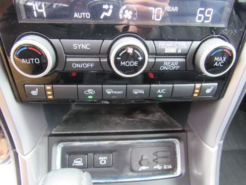 Used 2019 Subaru Ascent Limited 7-Passenger AWD/4WD image 33
