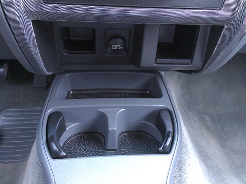 Used 2006 Dodge Dakota SLT image 18