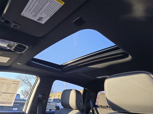 New 2026 GMC Canyon Denali image 21