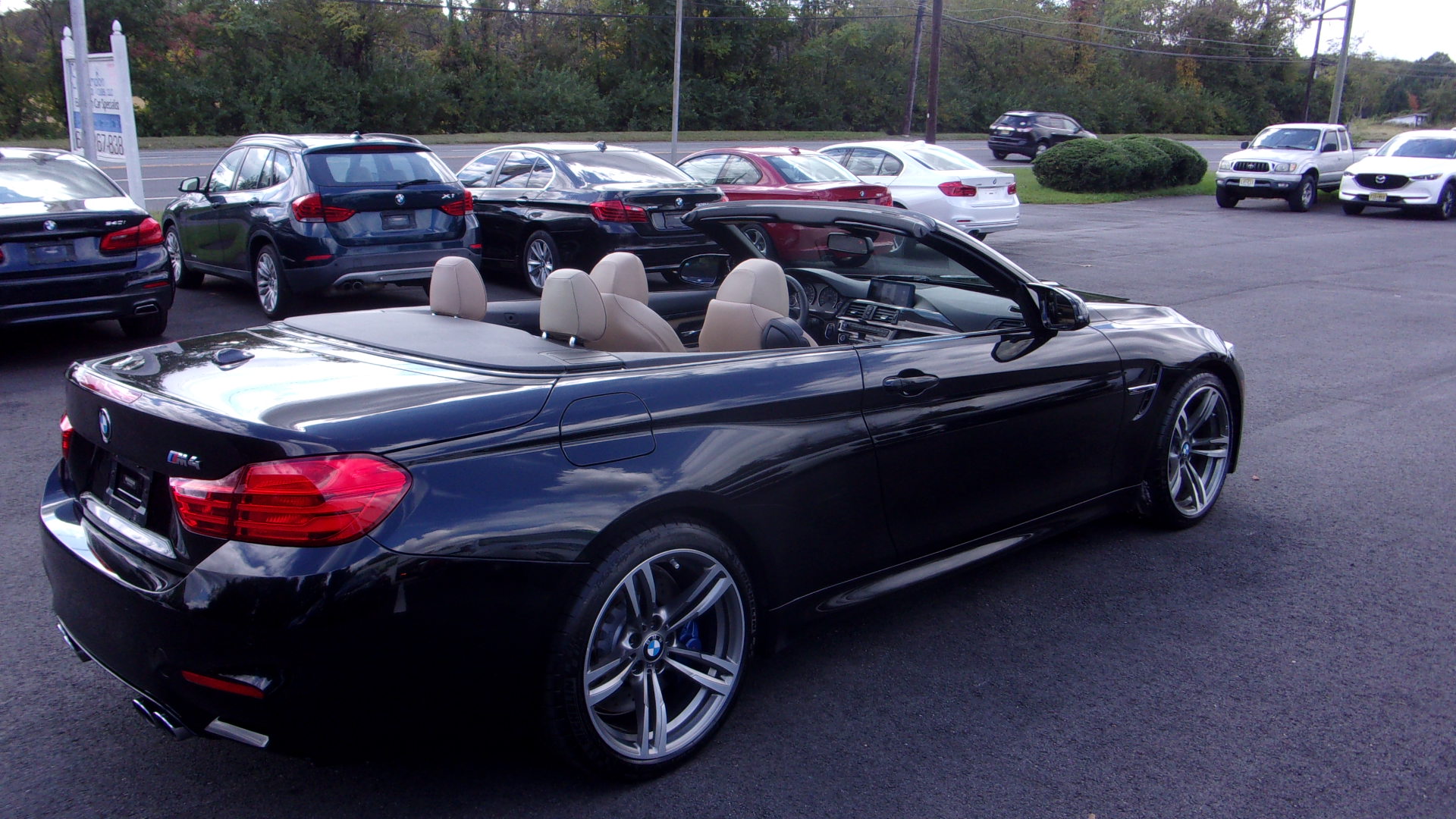 Used 2015 BMW M4 Convertible RWD image 12