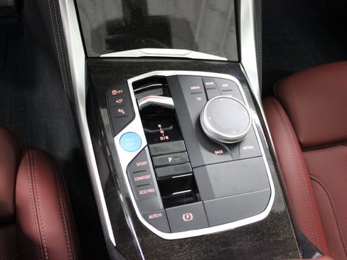 Used 2024 BMW i4 xDrive40i image 25