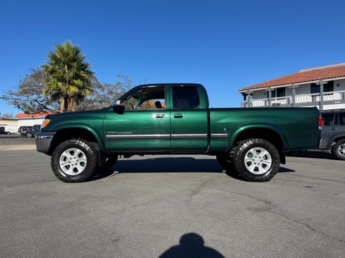 Used 2000 Toyota Tundra SR5 image 2