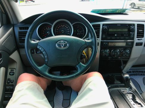 Used 2007 Toyota 4Runner Limited image 47