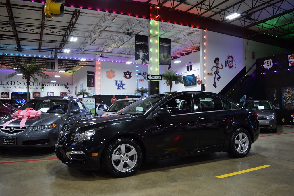 Used 2015 Chevrolet Cruze LT FWD image 3