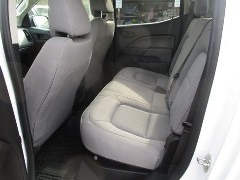 Used 2019 Chevrolet Colorado W/T image 21