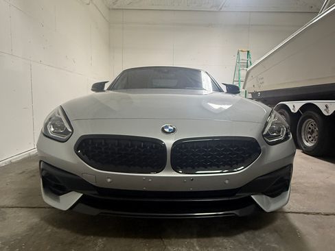 Used 2019 BMW Z4 sDrive30i image 16