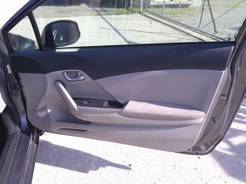 Used 2012 Honda Civic LX image 10