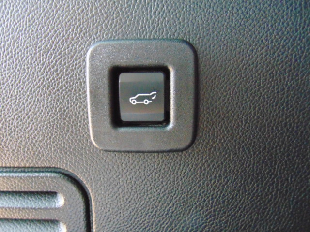 Used 2017 Lincoln Navigator L 4WD Reserve image 9