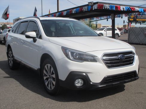 Used 2018 Subaru Outback 3.6R Touring image 19