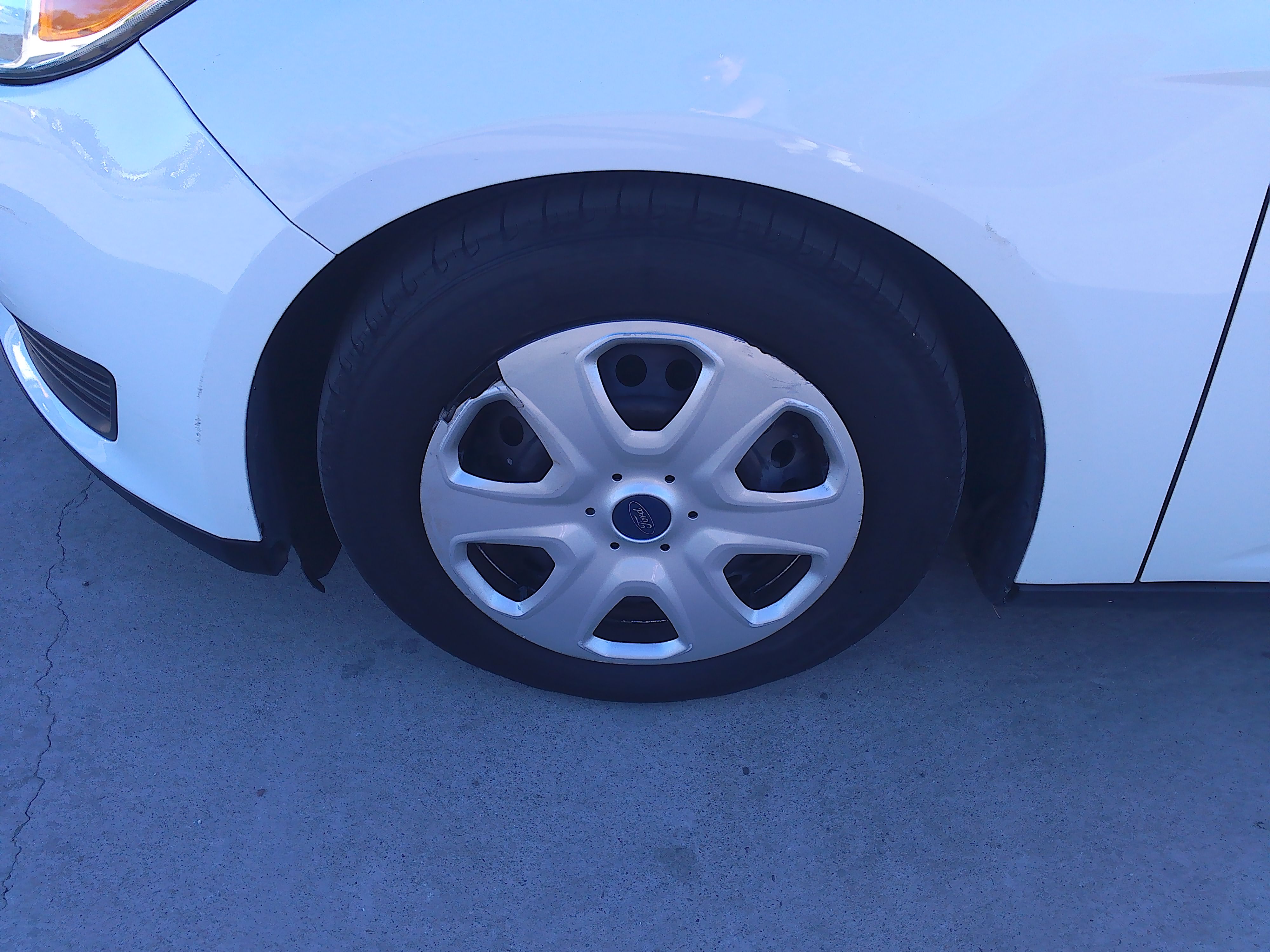 Used 2015 Ford Focus S Sedan FWD image 32