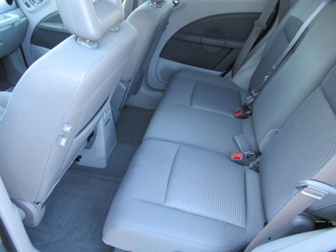 Used 2009 Chrysler PT Cruiser Touring image 16