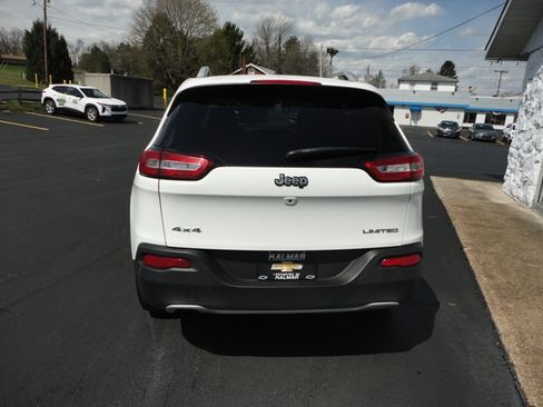 Used 2017 Jeep Cherokee Limited image 10