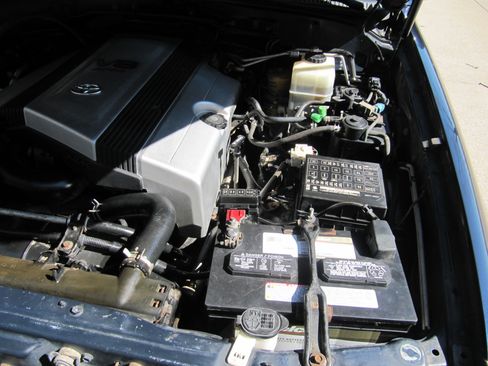 Used 2000 Toyota Land Cruiser image 20