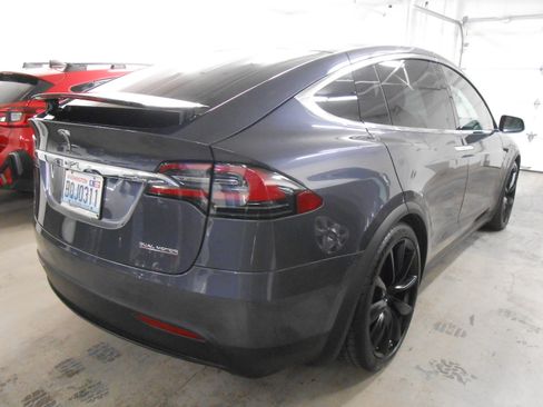 Used 2019 Tesla Model X Performance AWD/4WD image 4