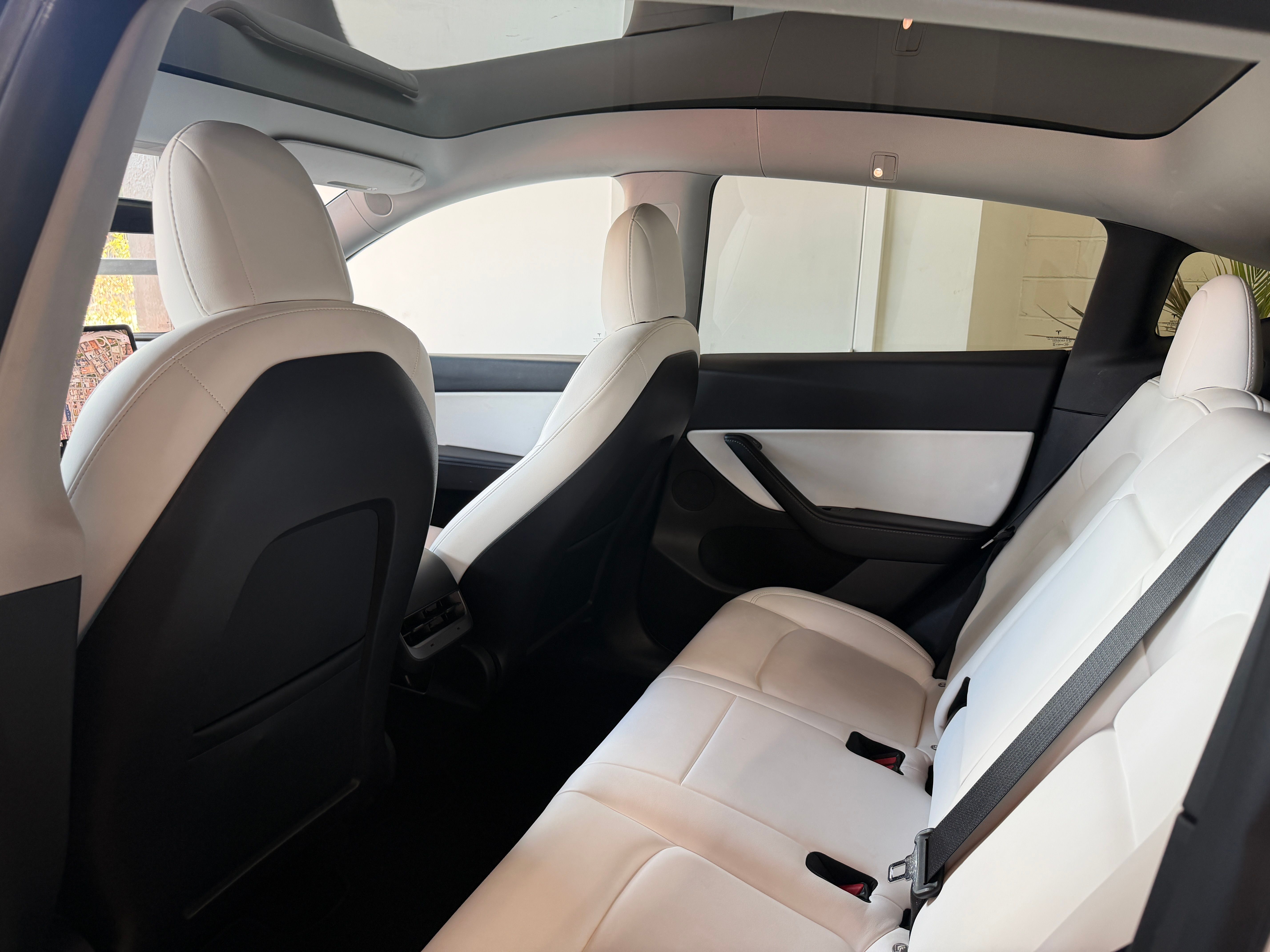 Used 2021 Tesla Model Y AWD image 22