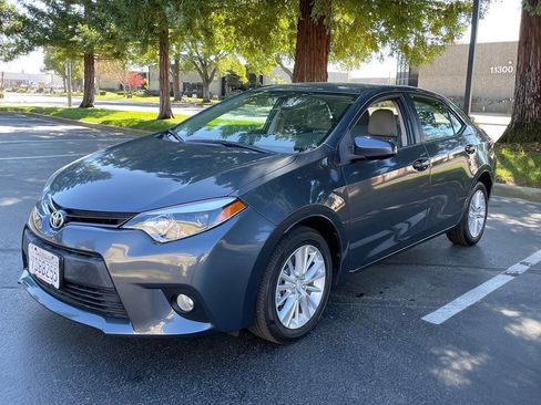 Used 2014 Toyota Corolla LE Premium image 3