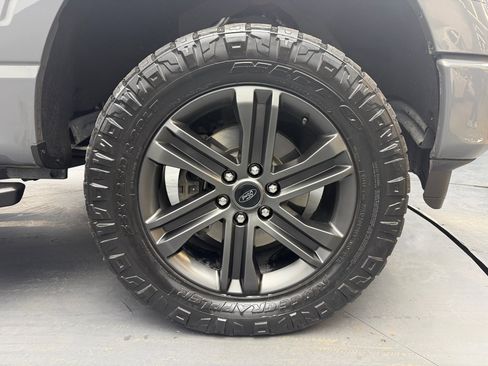 Used 2021 Ford F150 XLT image 16