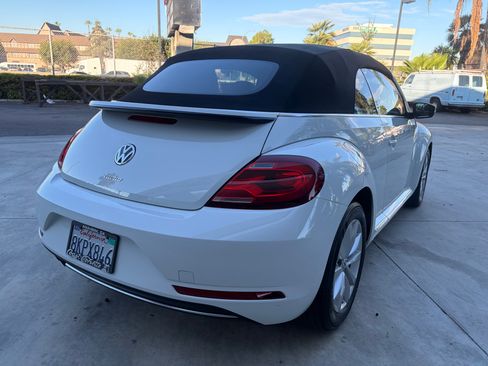 Used 2017 Volkswagen Beetle 1.8T Convertible FWD image 9