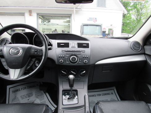 Used 2012 MAZDA MAZDA3 s Touring Sedan FWD image 17