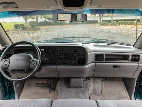 Used 1996 Dodge Ram 2500 Truck SLT image 23