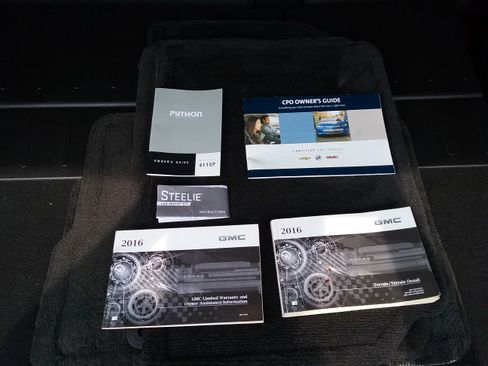 Used 2016 GMC Terrain SLE image 12