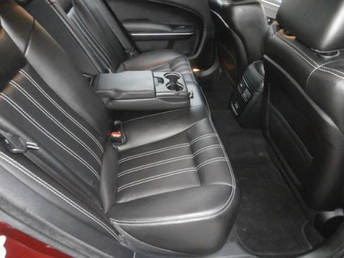 Used 2019 Chrysler 300 S image 21
