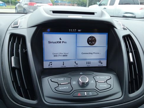 Used 2016 Ford Escape SE image 24