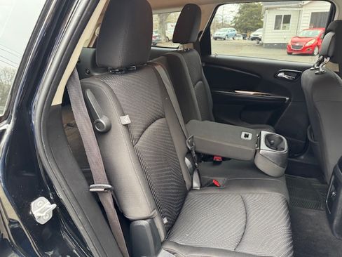 Used 2015 Dodge Journey SE image 14