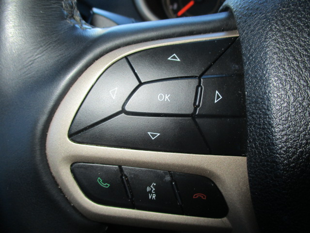 Used 2018 Jeep Cherokee FWD Latitude image 31