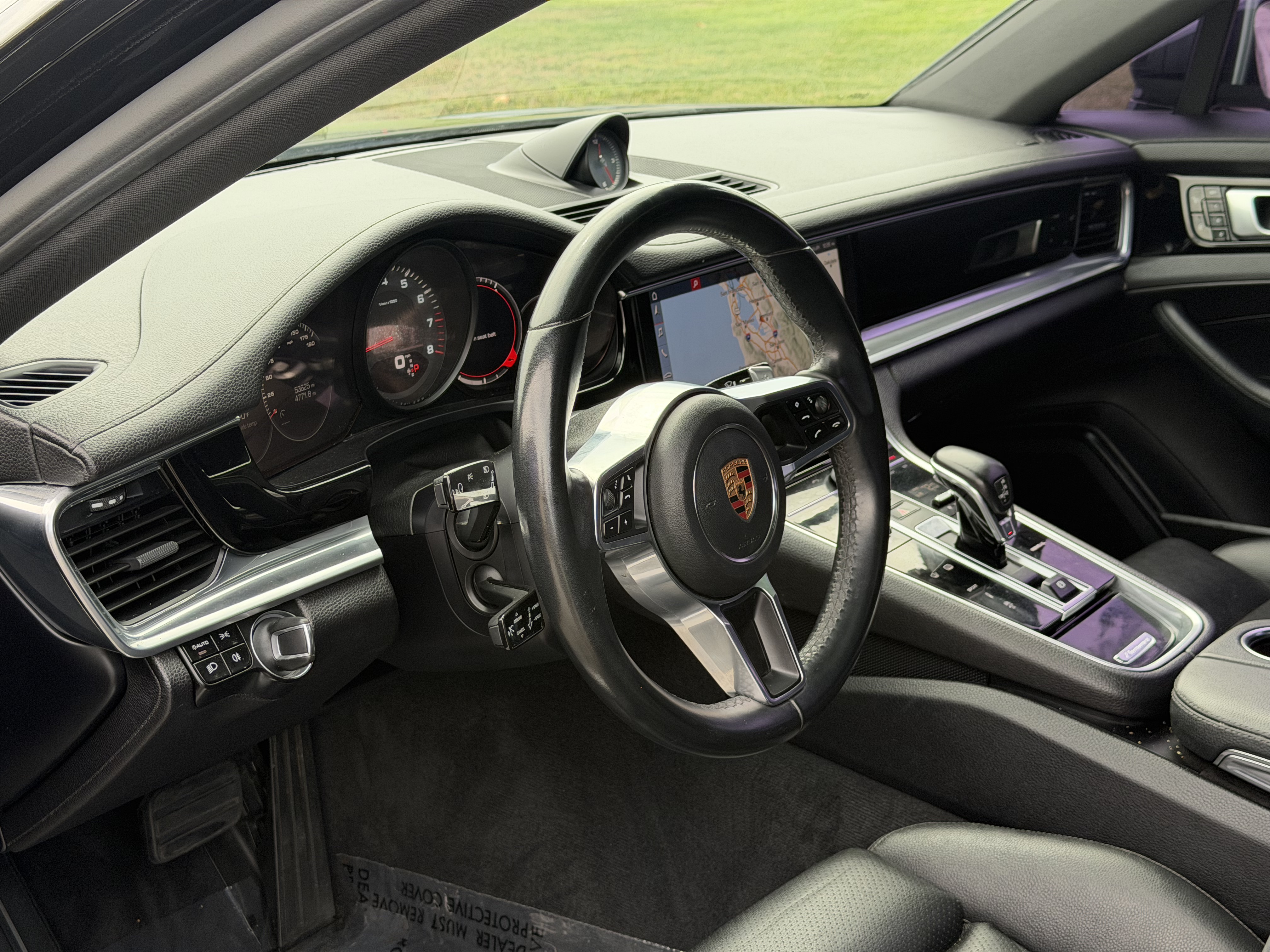 Used 2018 Porsche Panamera 4 image 15