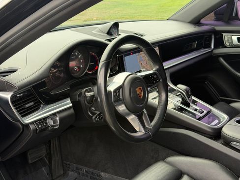 Used 2018 Porsche Panamera 4 image 15