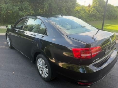 Used 2015 Volkswagen Jetta SE Sedan FWD image 4