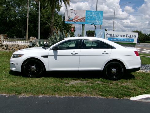 Used 2015 Ford Taurus Police Interceptor AWD image 2