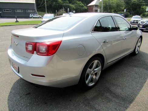 Used 2013 Chevrolet Malibu LTZ FWD image 4
