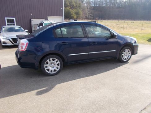 Used 2011 Nissan Sentra image 4
