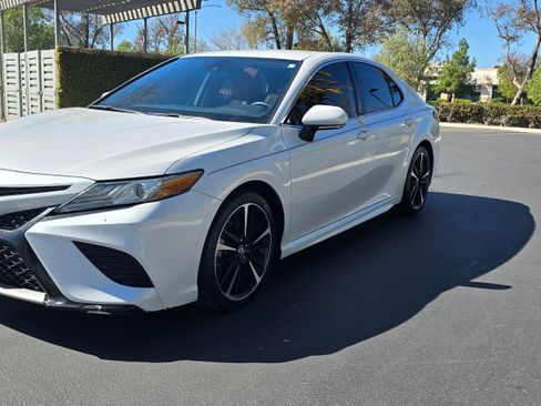 Used 2019 Toyota Camry XSE image 14