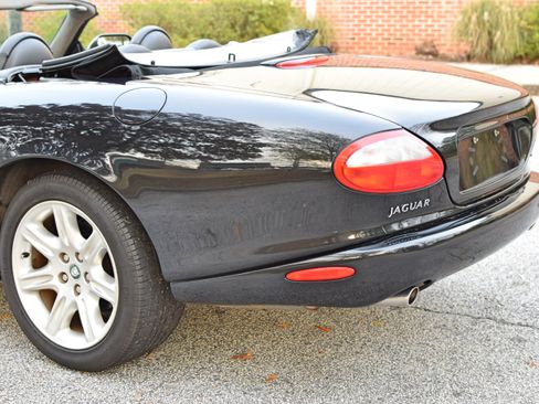 Used 2000 Jaguar XK8 image 16